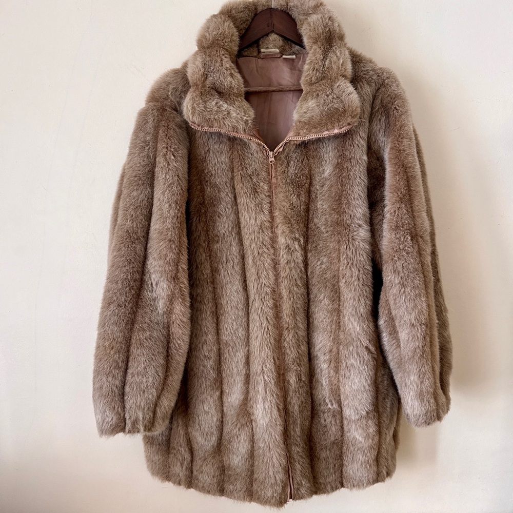 Roaman's Plush Faux Fur Teddy Jacket in Tan - Picture 4 of 6